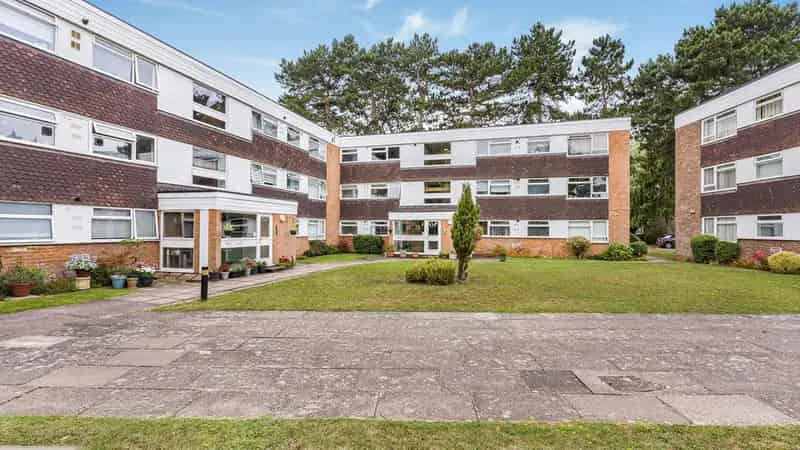 2 Bedroom Flat for Sale Solihull Town Centre