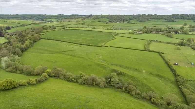 4 Bed Farmhouse and 320.77 Acres Agricultural Land for Sale