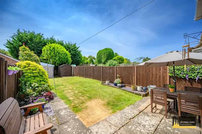 3 Bedroom Semi Detached House to Rent Coventry Poets Corner