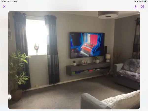 1 Bedroom Flat Good Transport Links