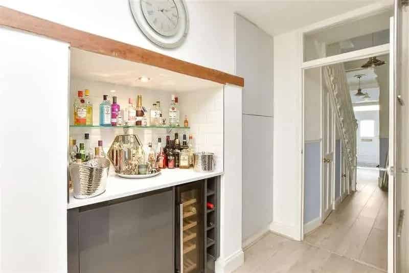 4 Bed Seaside Terrace House for Sale