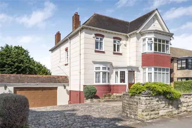 5 Bedroom Edwardian House Bromley BR1