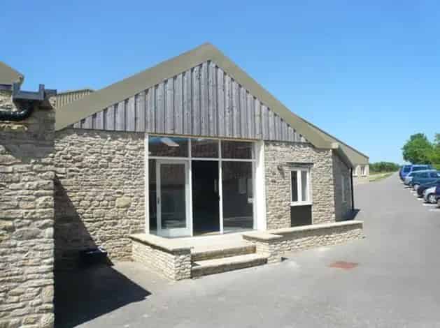Stunning Converted Barn Office Space near Bath