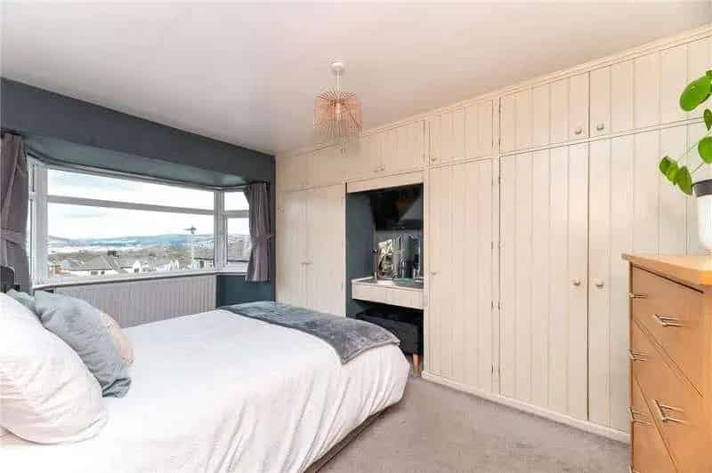 3 Bed Semi-Detached House for Sale