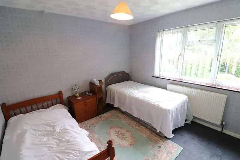 4 bed house for sale