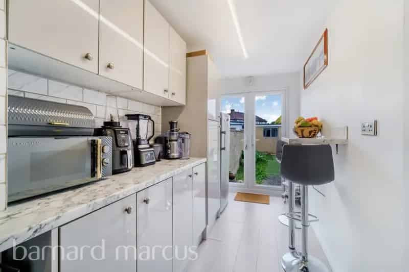 Spacious Family Home with Garage and En-Suite Near Feltham Station