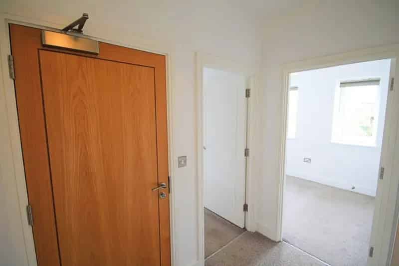 2 Bedroom Flat for Sale in York - Stylish Apartment Near City Walls