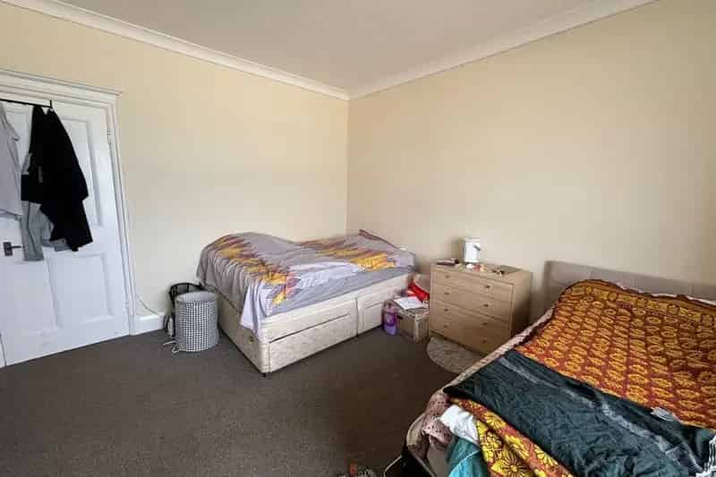 12 Month Tenancy Zero Deposit Guarantee Available