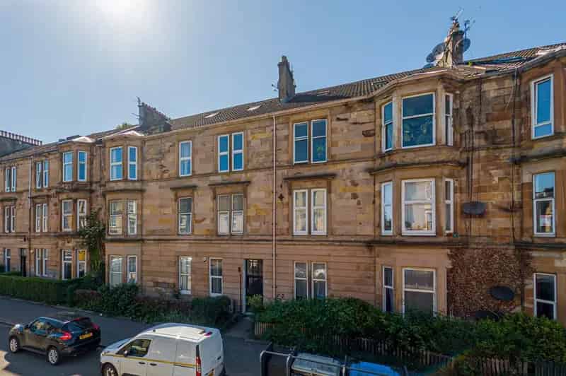 4 Bedroom Duplex Apartment for Sale in Pollokshields