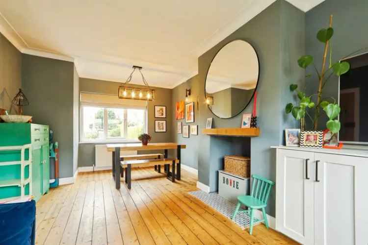 Three Bedroom Semi Detached House in Eldwick