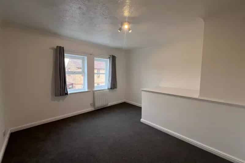 2 Bedroom Mid Terrace House Near Hospital Zero Deposit Available