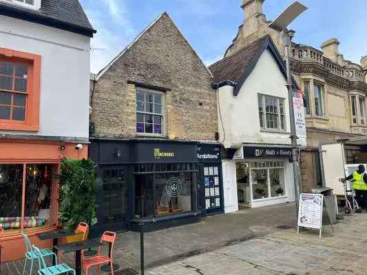 First floor offices, 8A Church Street, Peterborough, PE1 1XB | Property to rent | Savills