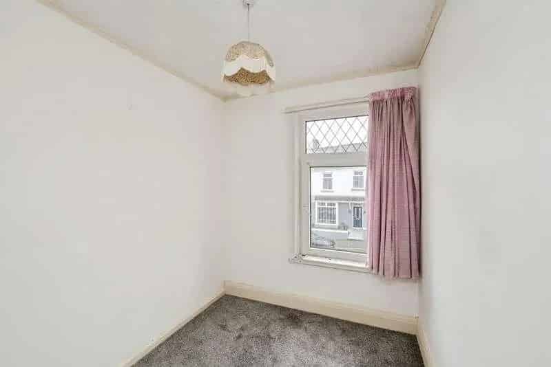 3 Bed Semi-Detached House for Sale - No Onward Chain