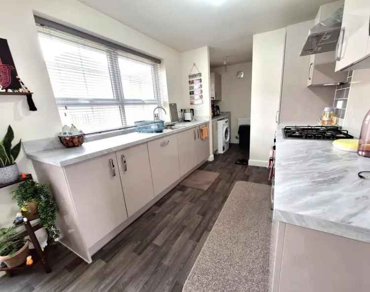 3 Bedroom Detached House for Sale Eccleshill Bradford