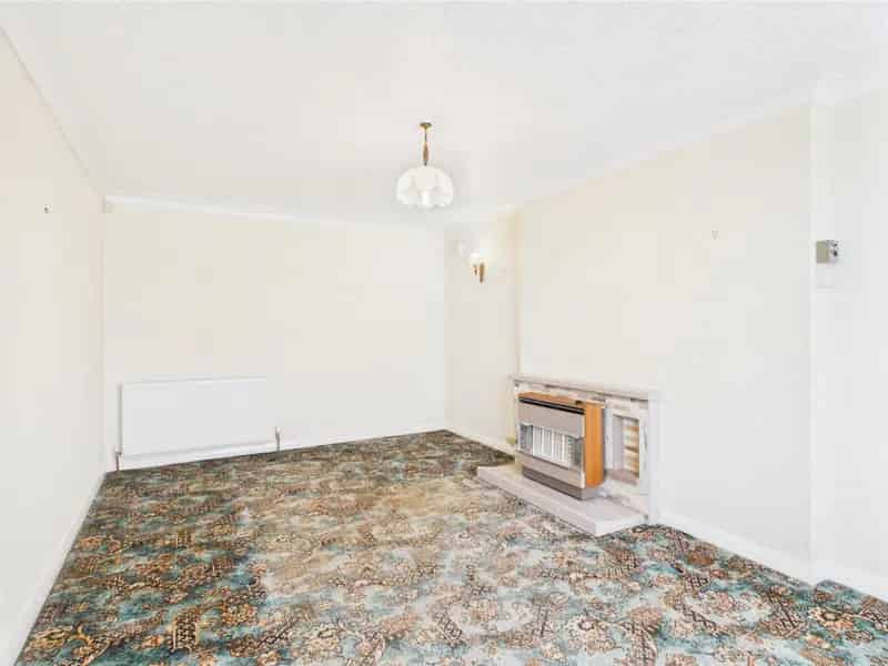 2 Bedroom Bungalow For Sale