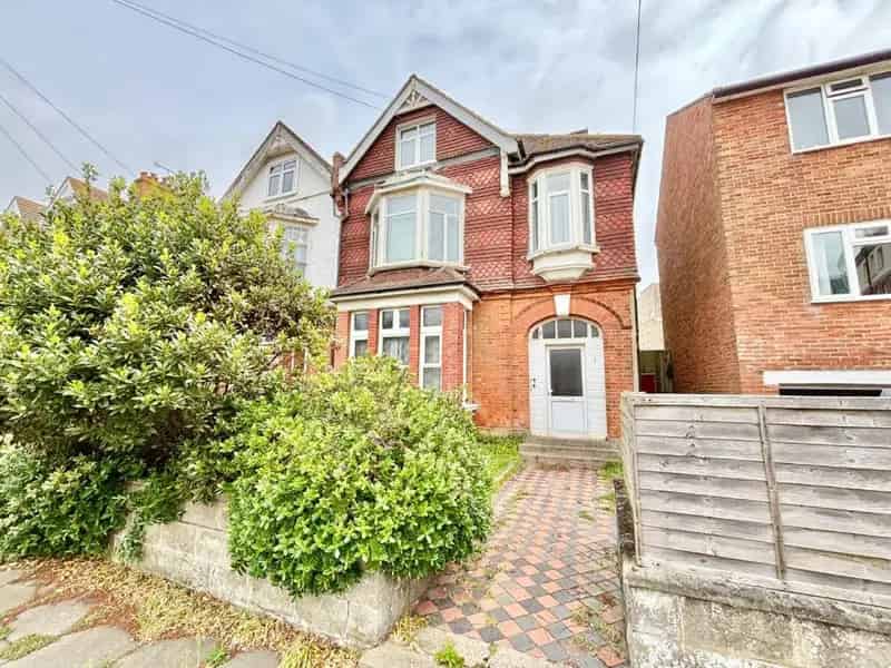 1 Bed Flat for Sale Near Seafront Bexhill
