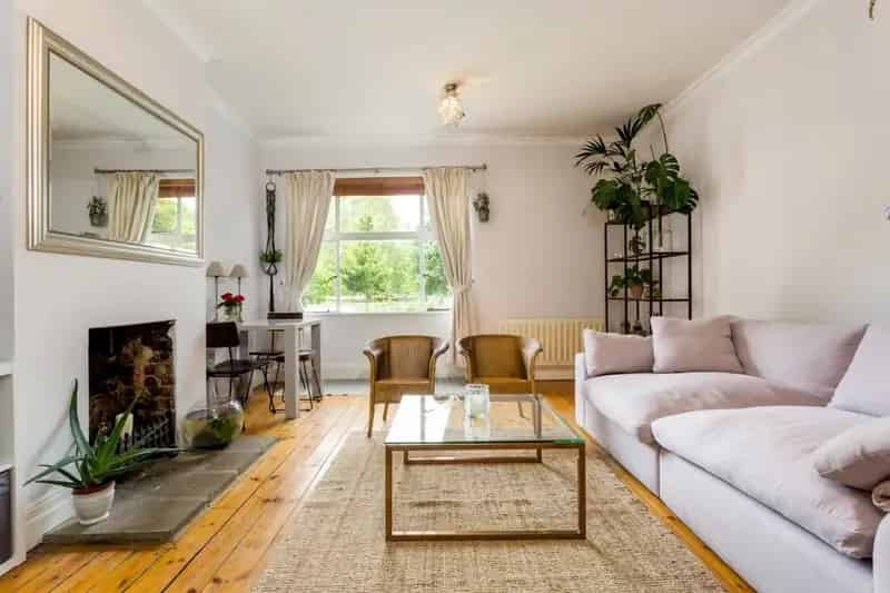 1 Bedroom Apartment Clapham Old Town - Available April 7th