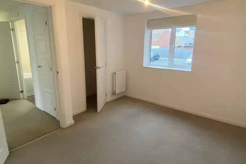 Two Bedroom Flat Wyndham Park Estate Yeovil Available July