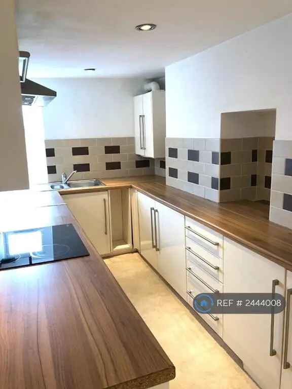 1 Bedroom Flat Montpelier Road Brighton Near Station