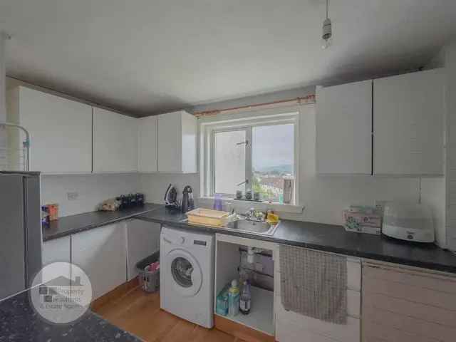 2 bedroom flat  for sale