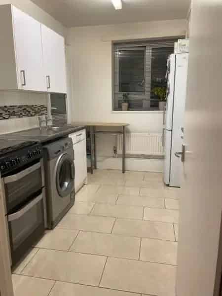 Two Double Bedroom Flat Near Kings Cross and Euston
