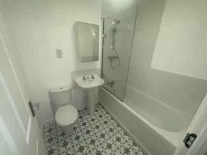 2 Bedroom House Manchester Brightside Road