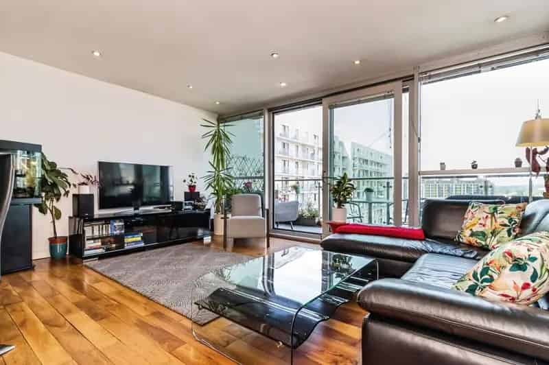 2 Bedroom Flat for Sale Salford M3 - Stunning Skyline Views