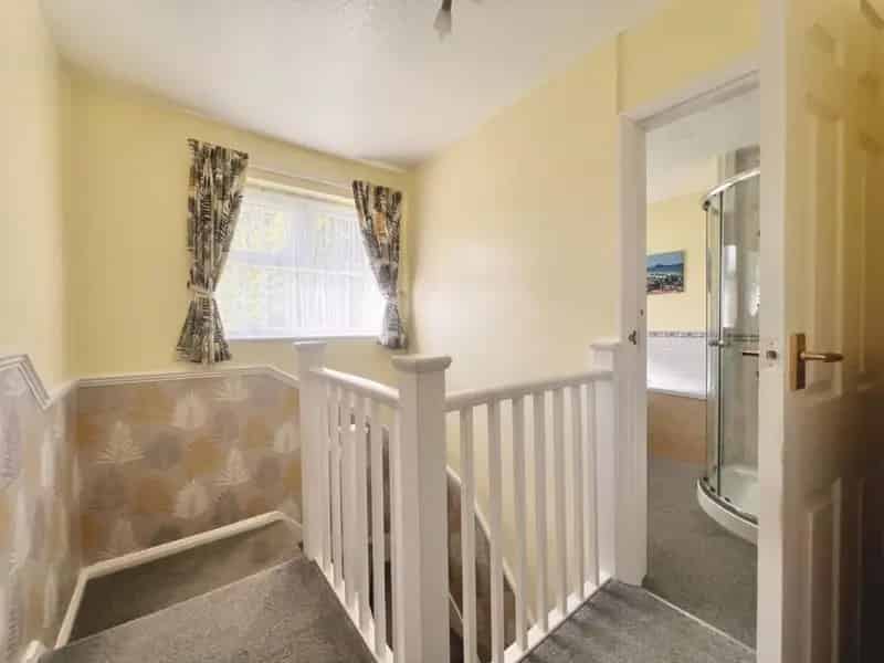 3 Bed Semi-Detached House for Sale