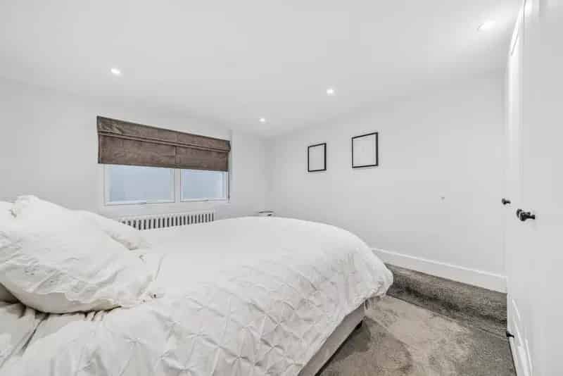 Beautiful Refurbished 2-Bedroom Period Property with Private Garden