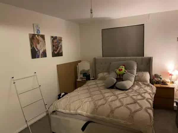 Adapted Home near Aldershot Park Large Storage Quiet Area