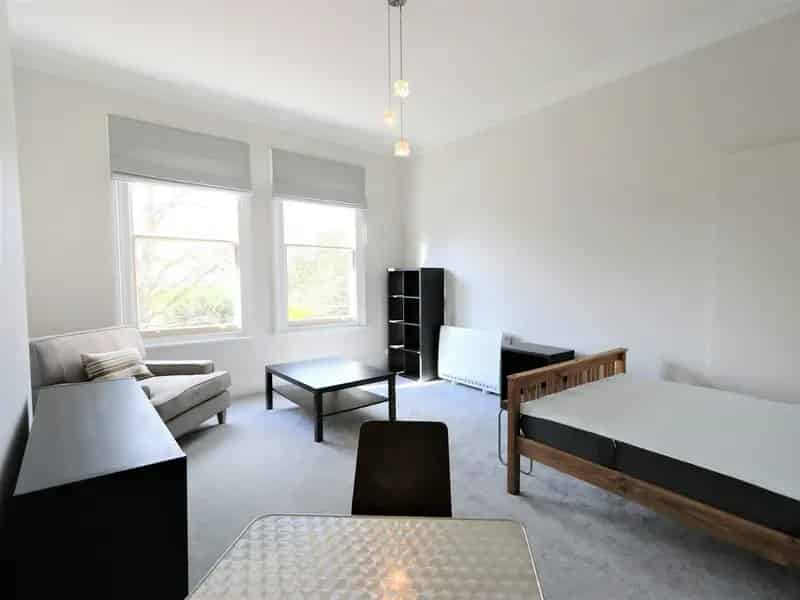 Modern Studio Apartment in Leamington Spa