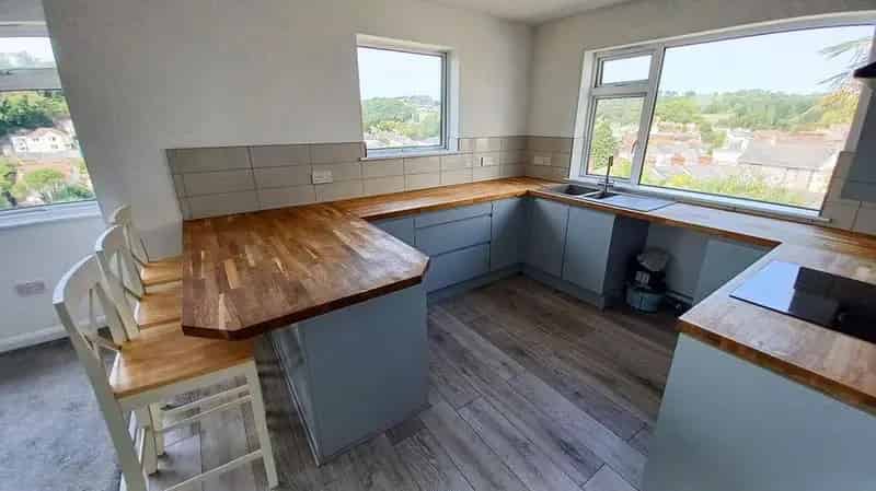 3 Bed Semi-Detached House For Sale
