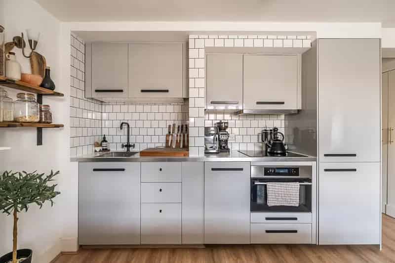 2 Bedroom Flat for Sale in Clapham