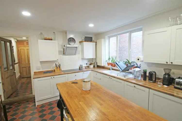 6 Bedroom Victorian Semi-Detached House Bedford