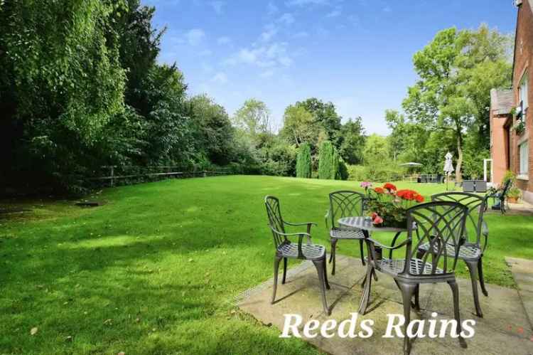 2 Bedroom Flat for Sale in Styal