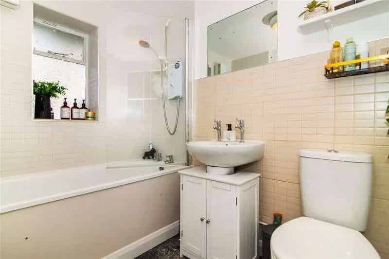 2 Bed Flat for Sale in Twickenham