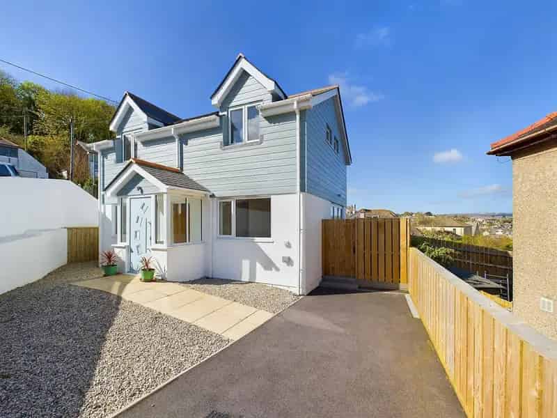 3 Bedroom Detached House for Sale in Newlyn