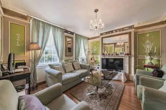 5 Bedroom Georgian House Kennington Road London SE11
