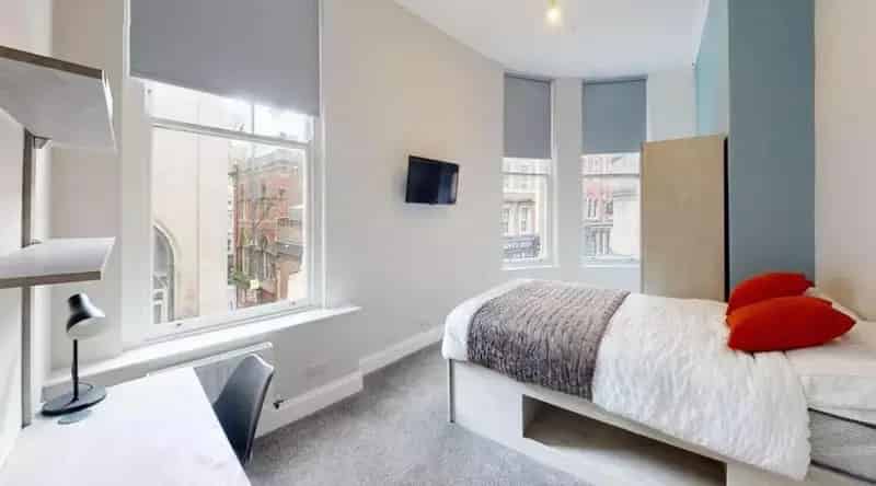 4 Bedroom Ground Floor Flat to Rent