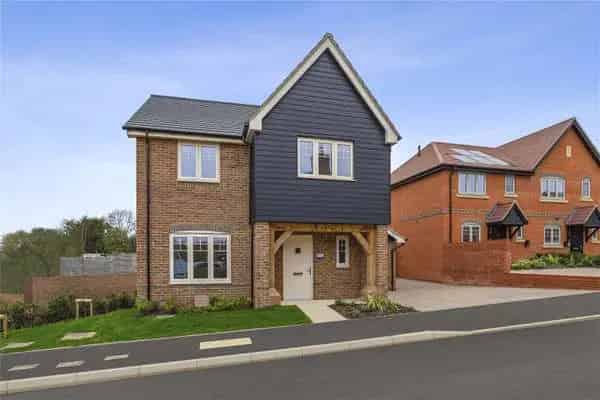 Tower House Farm New Homes for Sale Mortimer Reading