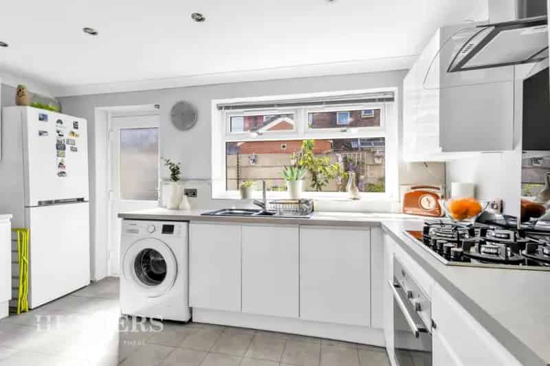 2 Bed House for Sale Oldham