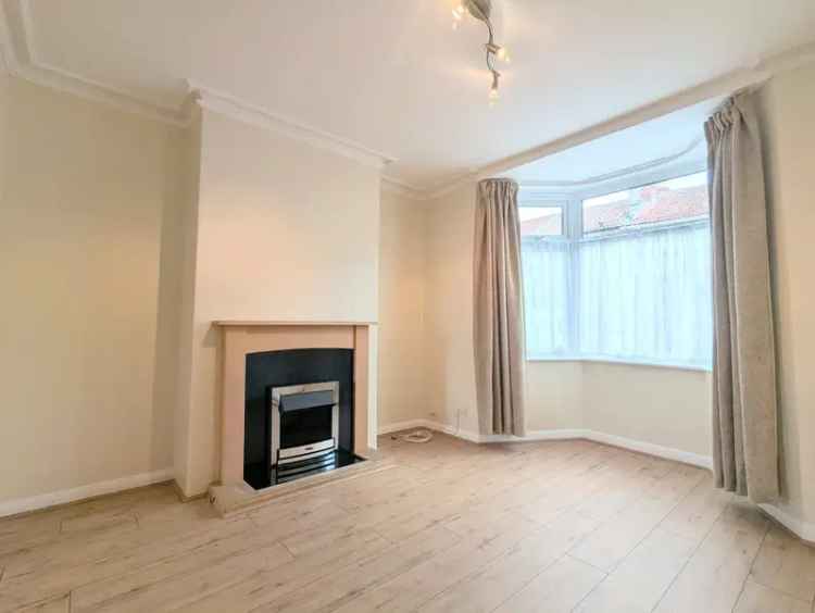 2 Bedroom House to Rent Near Sainsburys and Boots