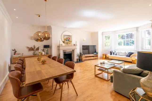 3-Bedroom Flat for Sale Belsize Avenue Belsize Park NW3