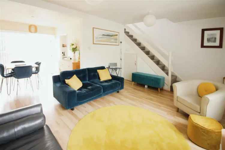 3 Bedroom Semi Detached House to Rent Near Temple Newsam