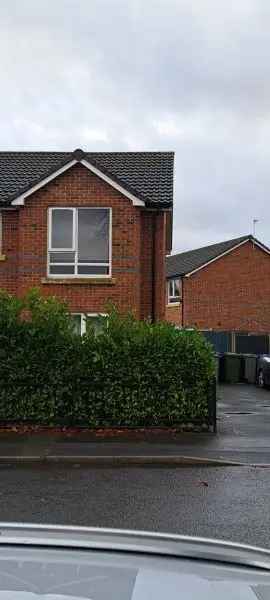 3 Bedroom House Near Trafford Centre