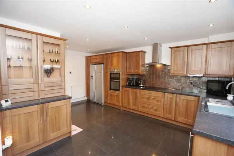4 Bedroom Detached House for Sale in Horwich