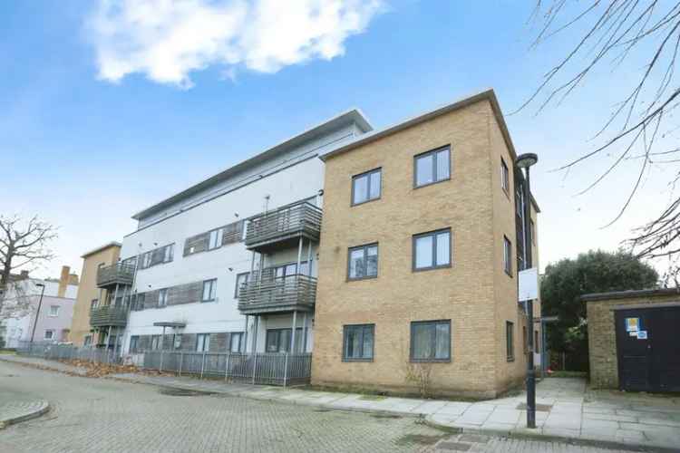 2 Bedroom Maisonette for Sale