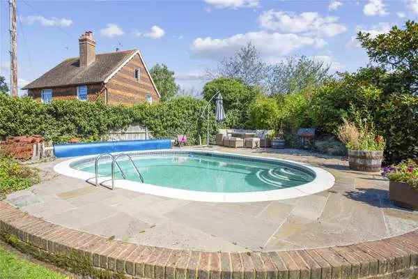 Swan Lane, Charlwood, Horley, Surrey, RH6 0DB | Property for sale | Savills