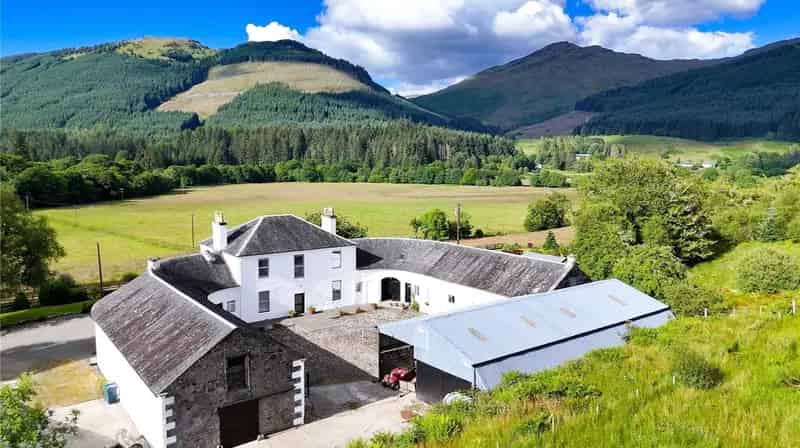 Glenshellish Farm: B-Listed Farmhouse and 36 Acres