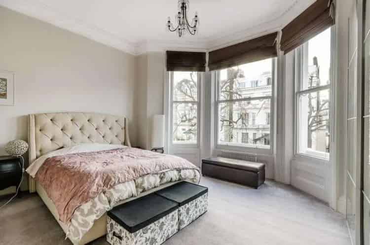 2 Bed Flat for Sale in Holland Park